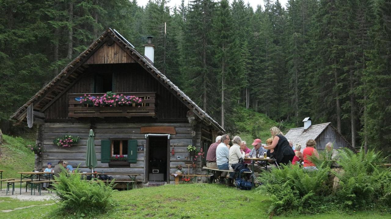 Ferienwohnung Kunterbunt Gosau Exteriér fotografie